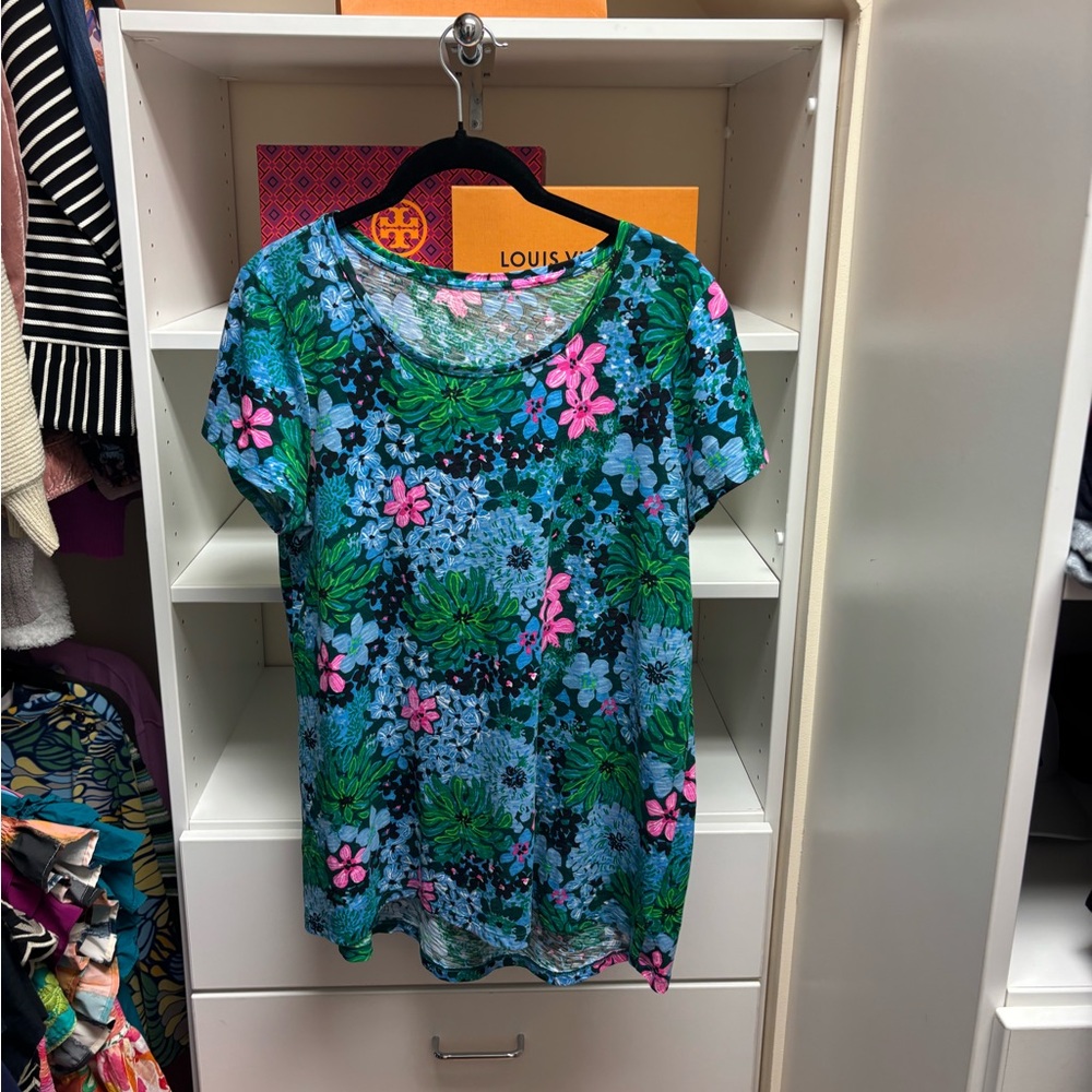 Lilly Pulitzer Top/Medium/Bright Colors